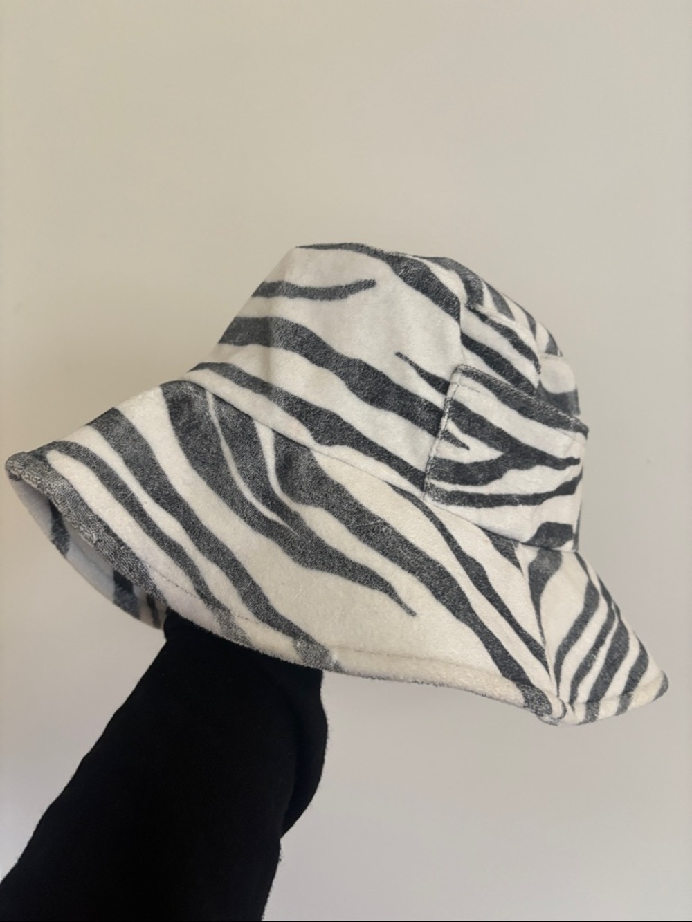 Lack of color Zebra Print Bucket Hat - Black & White